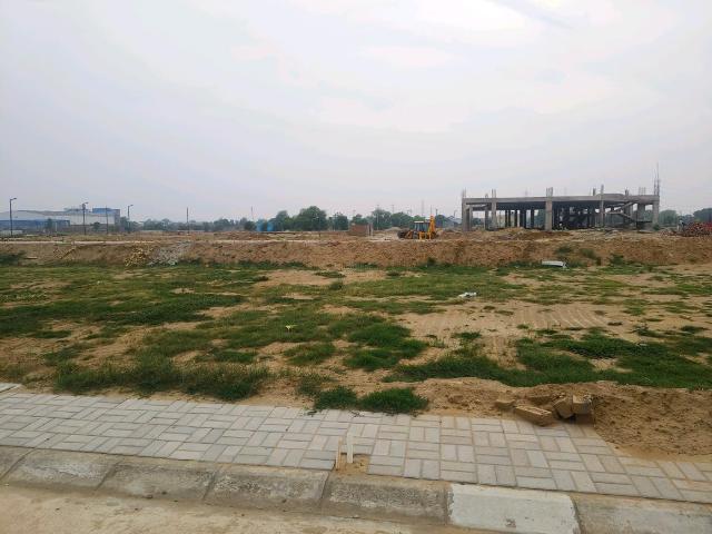 Land for sale in Hariana