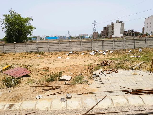 Land for sale in Hariana