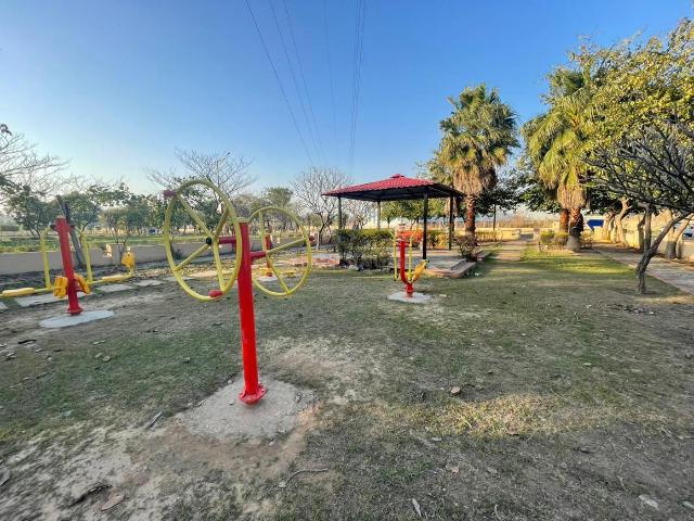 Land for sale in Dera Bassi, Punjab