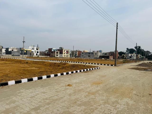 Land for sale in Zirakpur, Punjab