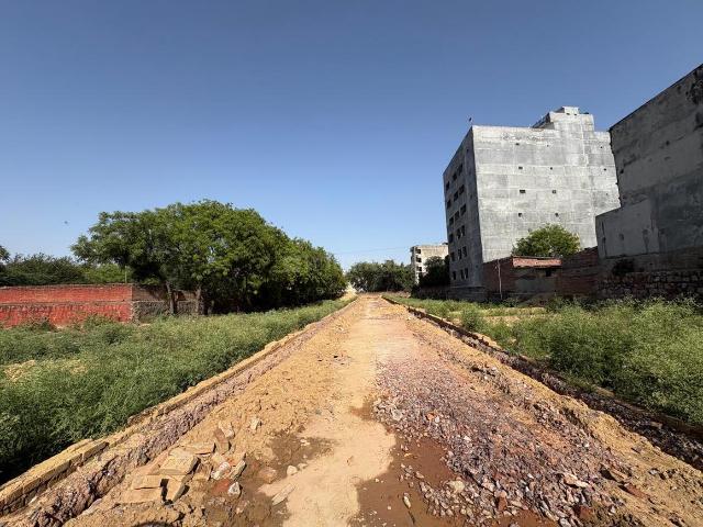 Land for sale in Deri