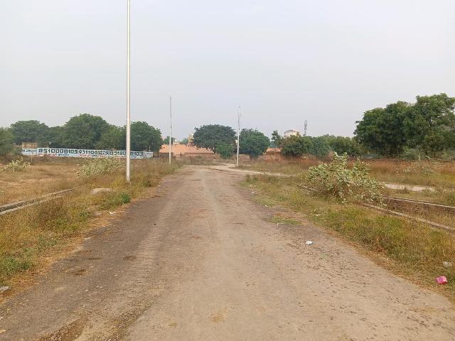 Land for sale in Chamrawali Ramgarh, Gautam Buddha Nagar