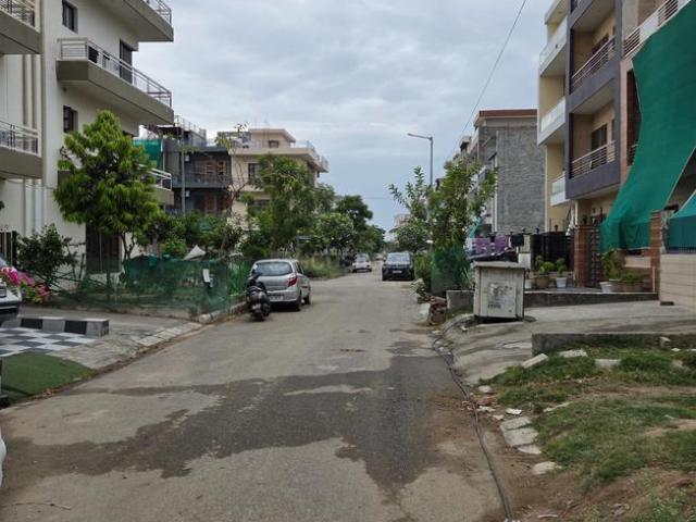 Land for sale in Baqarpur, Punjab