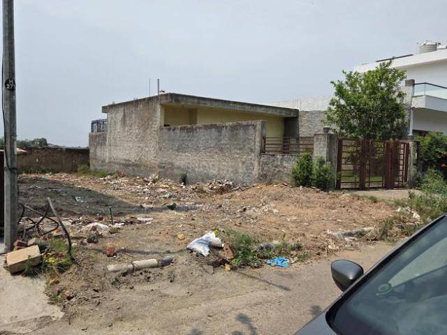 Land for sale in Baqarpur, Punjab
