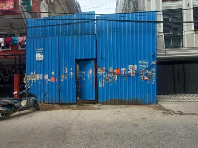 Land for sale in North Delhi, Deri