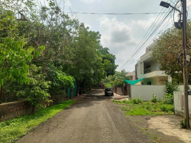 Land for sale in Madya