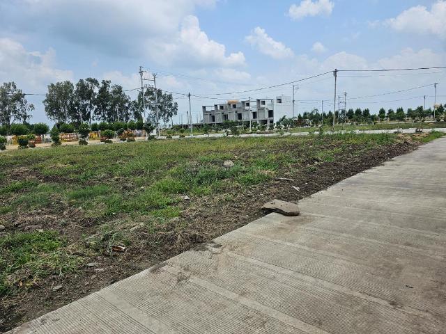 Land for sale in Madya