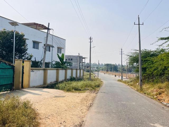Land for sale in Hiriyur, Karnataka