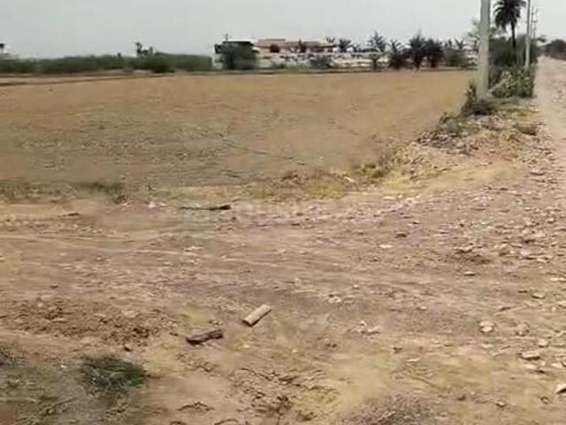 Land for sale in Hariana