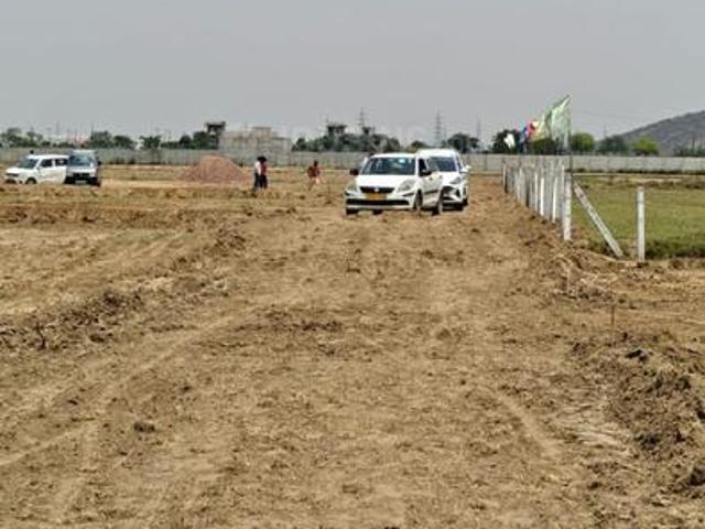 Land for sale in Hariana