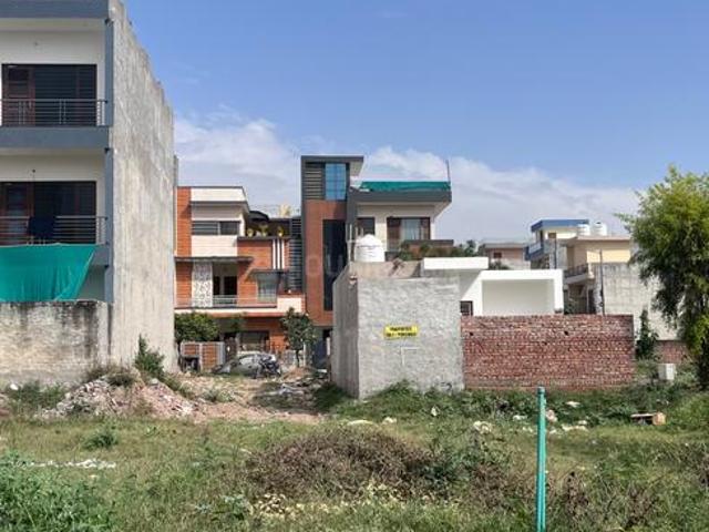 Land for sale in Matran, Punjab