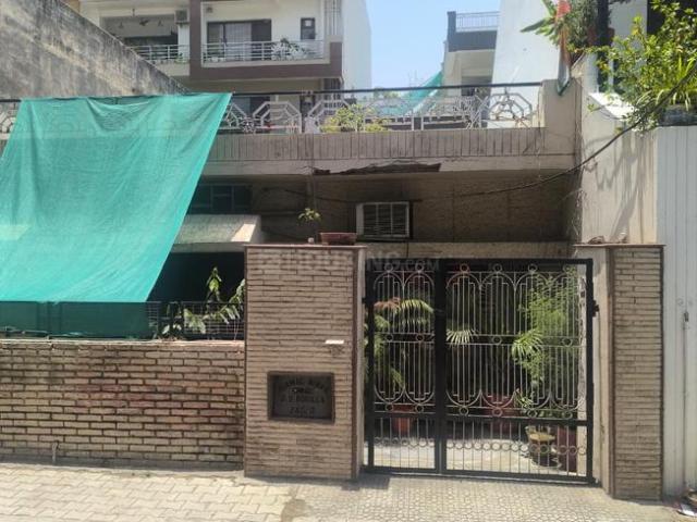 Land for sale in Hariana