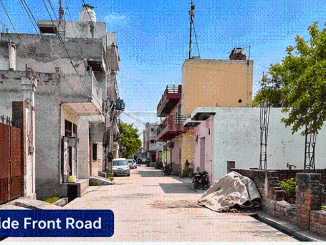 Land for sale in South West Delhi, Deri