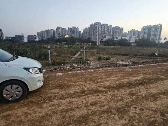 Land for sale in Surat, Gujarat