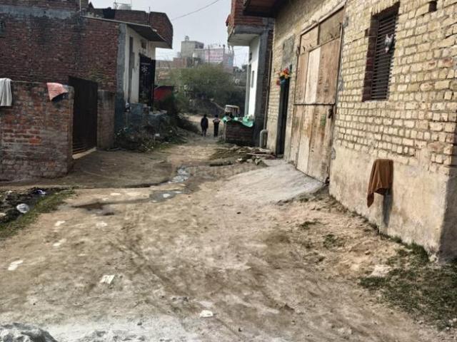 Land for sale in South West Delhi, Deri