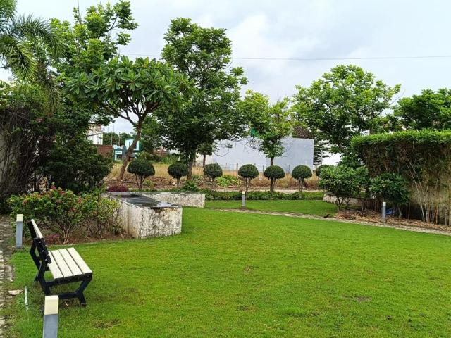 Land for sale in Madya