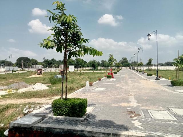 Land for sale in Hariana