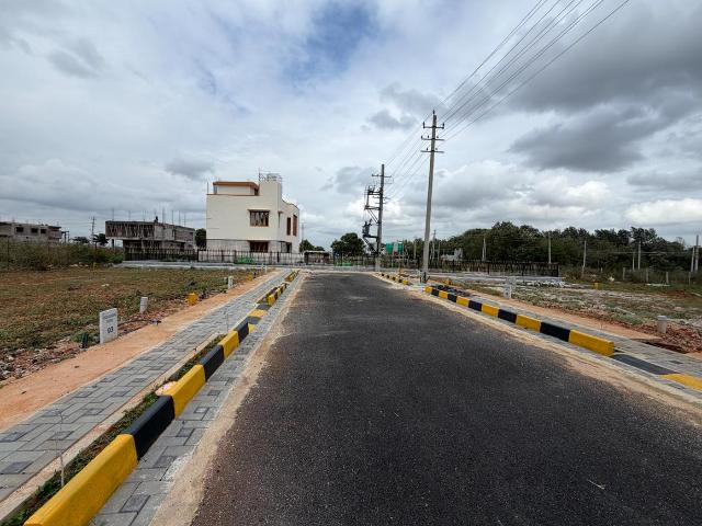 Land for sale in Kamaravalli, Karnataka