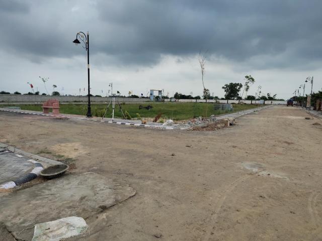 Land for sale in Hariana