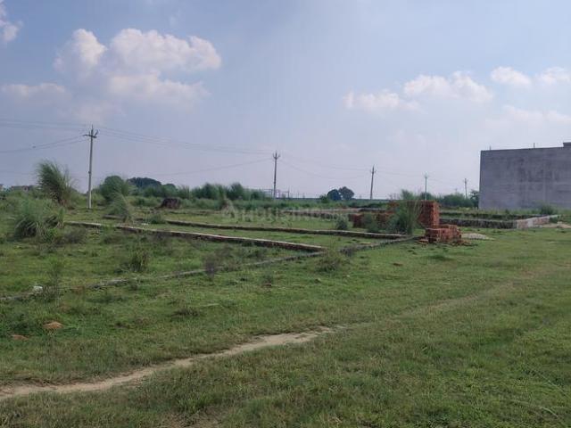 Land for sale in Jhalwa, Peepal Gaon