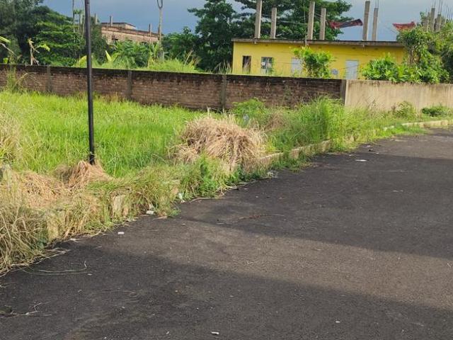 Land for sale in Calcutta, West Bengal