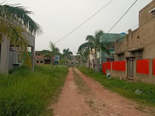 Land for sale in Calcutta, West Bengal