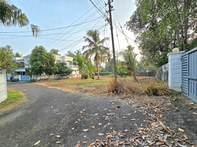Land for sale in Cochin, Kerala