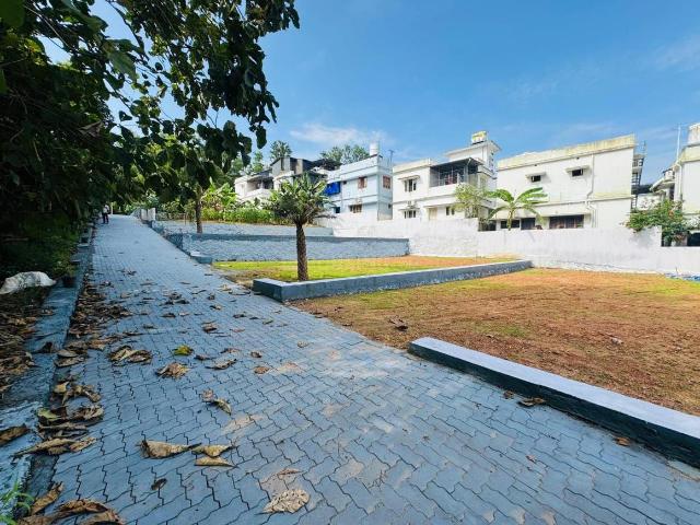 Land for sale in Cochin, Kerala