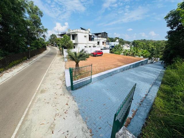 Land for sale in Cochin, Kerala