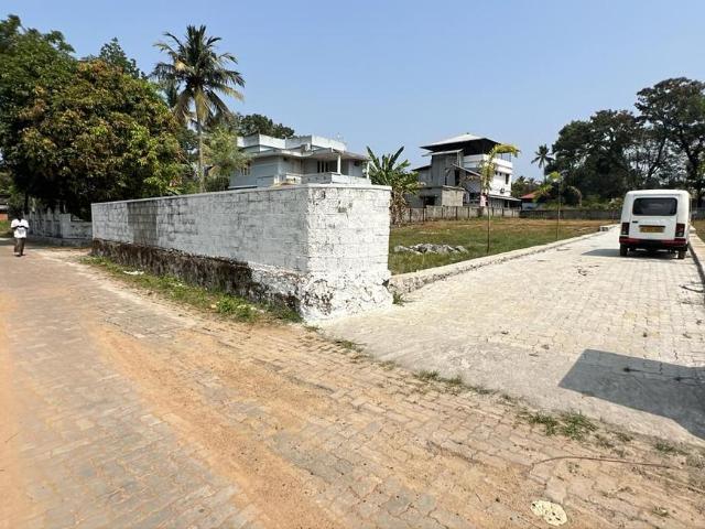 Land for sale in Cochin, Kerala