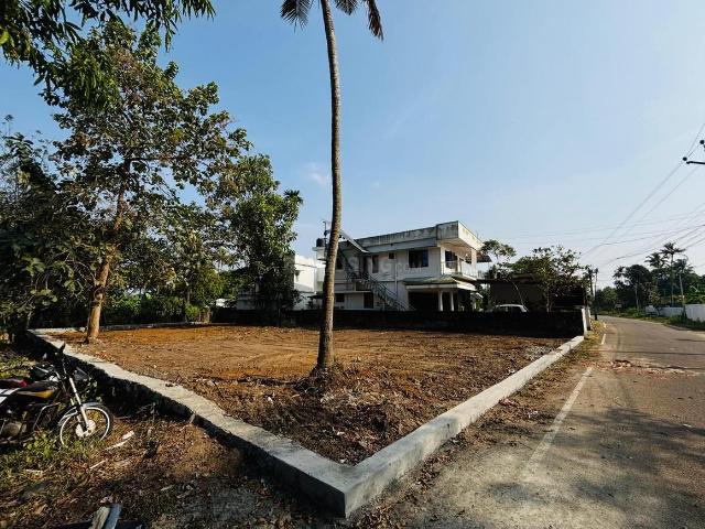 Land for sale in Cochin, Kerala