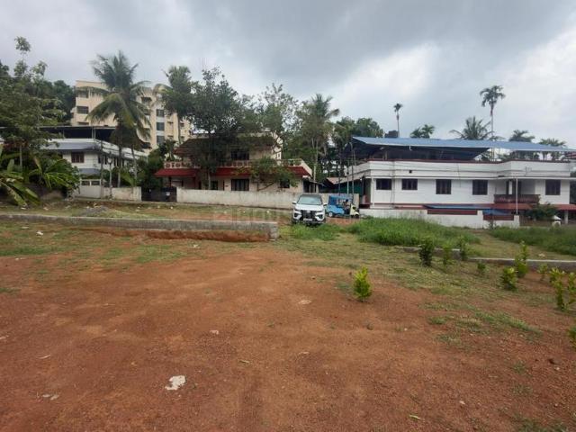 Land for sale in Nilampathinjamugal, Ernakulam