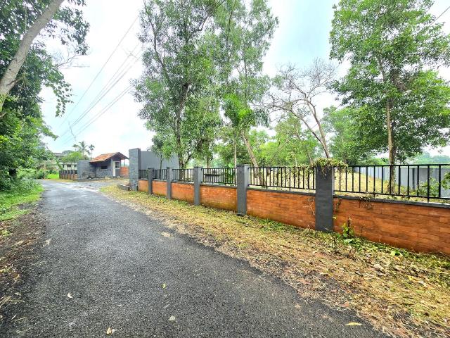 Land for sale in Cochin, Kerala