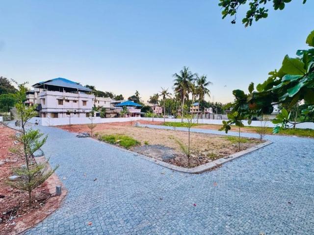 Land for sale in Cochin, Kerala
