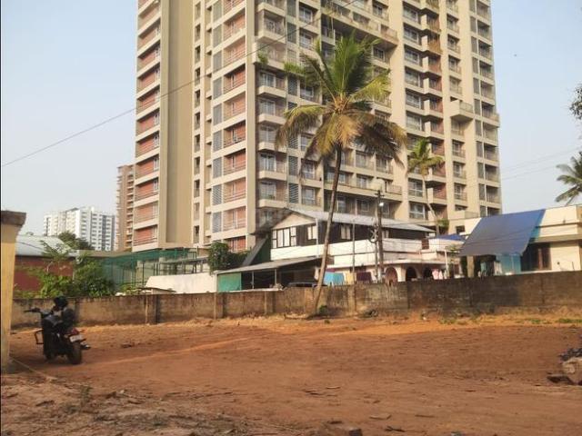 Land for sale in Nilampathinjamugal, Ernakulam