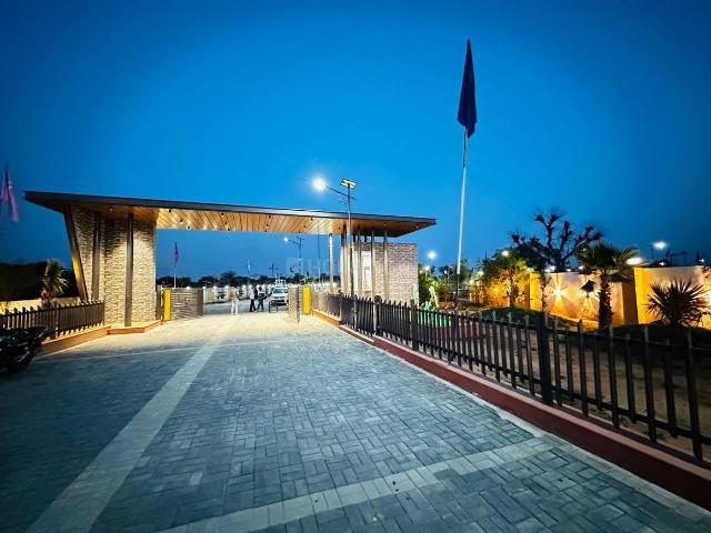 Land for sale in Mahindra World City, Kalwara