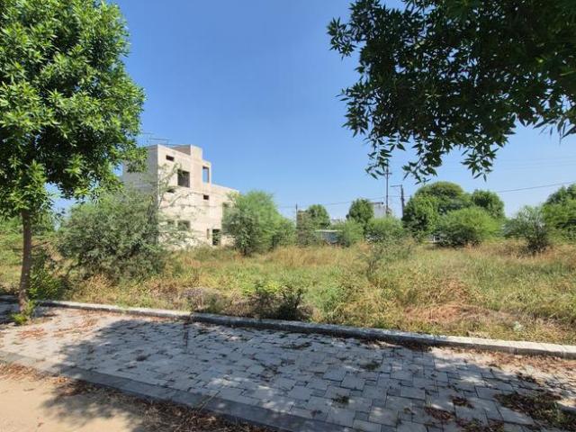 Land for sale in Madya