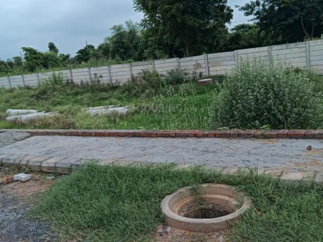 Land for sale in Hariana