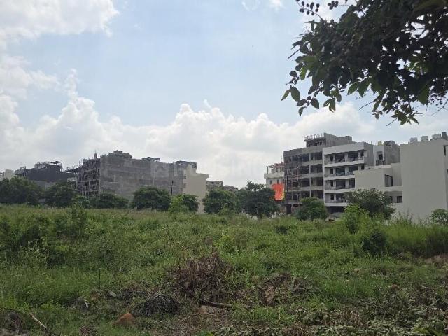 Land for sale in Hariana