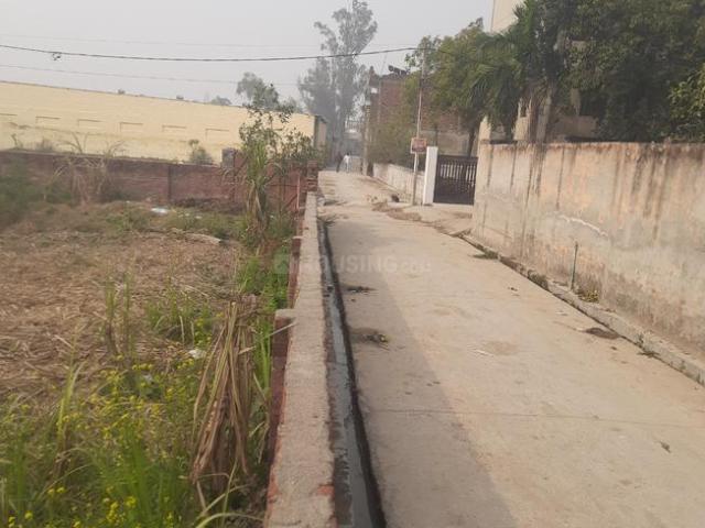 Land for sale in North West Delhi, Deri