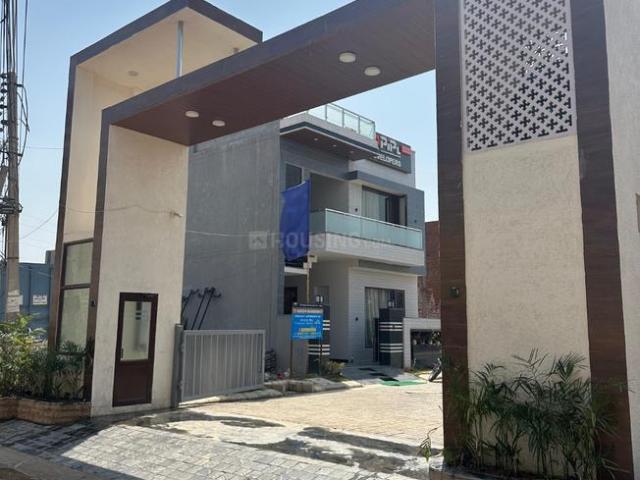 Land for sale in Punjab