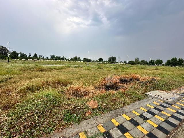 Land for sale in Madya