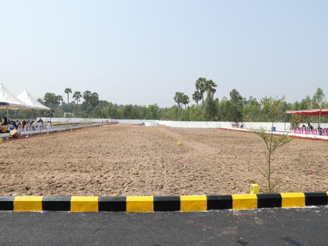 Land for sale in Cheyyur, Tamil Nadu