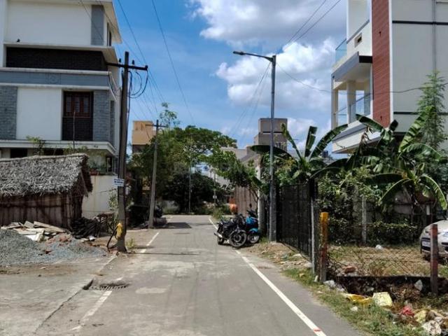 Land for sale in Ambattur, Tamil Nadu
