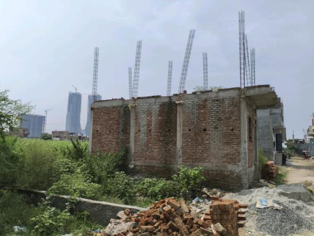 Land for sale in Greater Noida - Delhi, Arunachal Pradesh