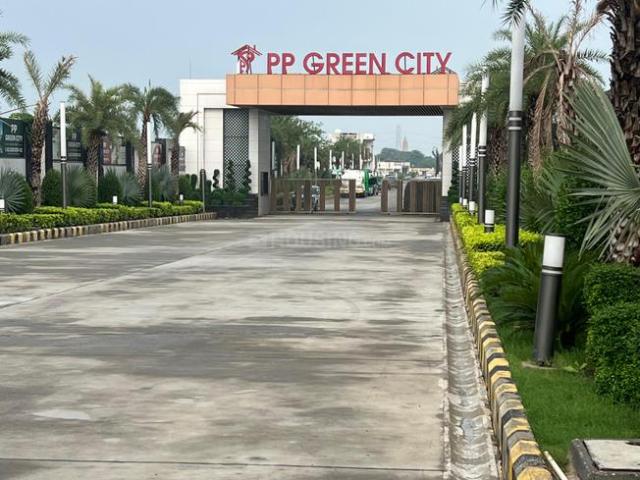 Land for sale in Hariana