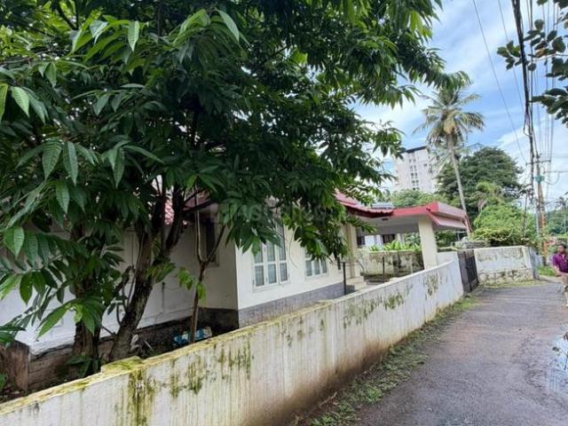 Land for sale in Thrissur, Kerala