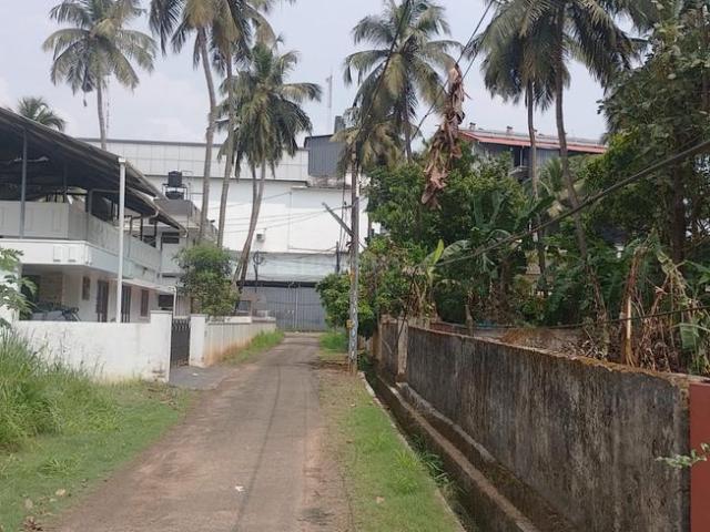 Land for sale in Nadathara, Thrissur