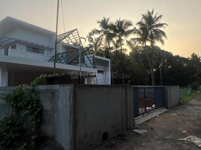 Land for sale in Thrissur, Kerala