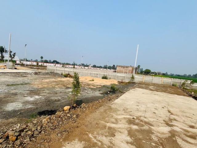 Land for sale in Madya